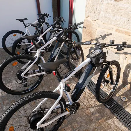 Cruzeiros Guest House, Piscina, Jacuzi, Grupos דירה *