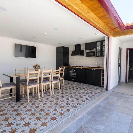 דירה Cruzeiros Guest House, Piscina, Jacuzi, Grupos Tangil