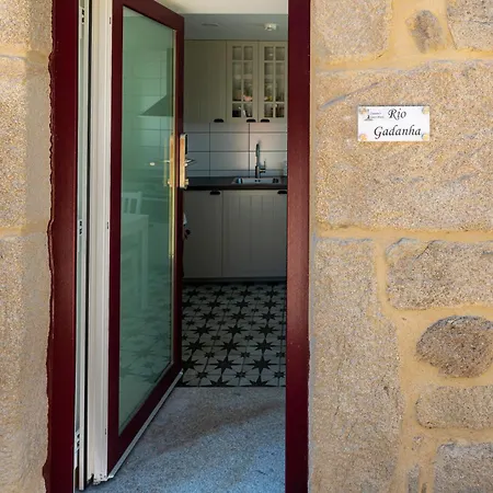 Cruzeiros Guest House, Piscina, Jacuzi, Grupos דירה