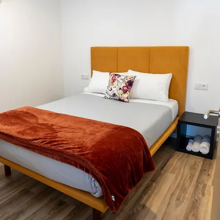 דירה Cruzeiros Guest House, Piscina, Jacuzi, Grupos *