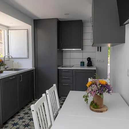 דירה Cruzeiros Guest House, Piscina, Jacuzi, Grupos