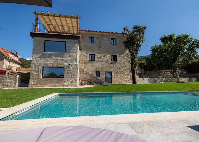 Cruzeiros Guest House, Piscina, Jacuzi, Grupos Apartment